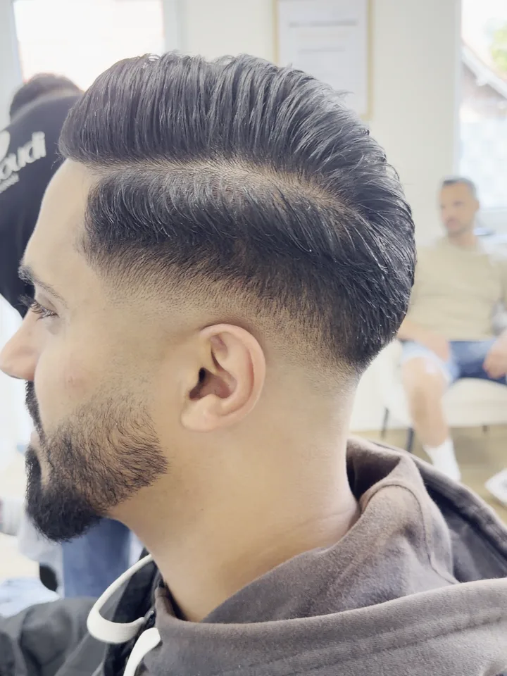 Frisur aus der Herren-Lounge